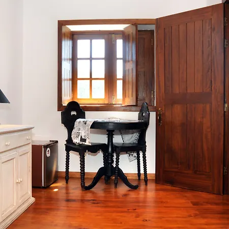 ファームステイ Quinta Escomoeiras *