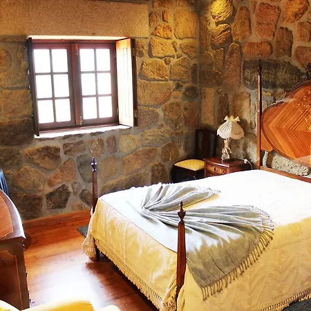 בית חווה Quinta Escomoeiras סלוריקו דה באשטו