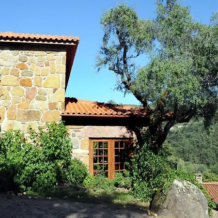 Quinta Escomoeiras בית חווה סלוריקו דה באשטו