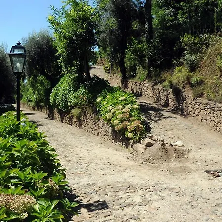 Quinta Escomoeiras Farm stay *