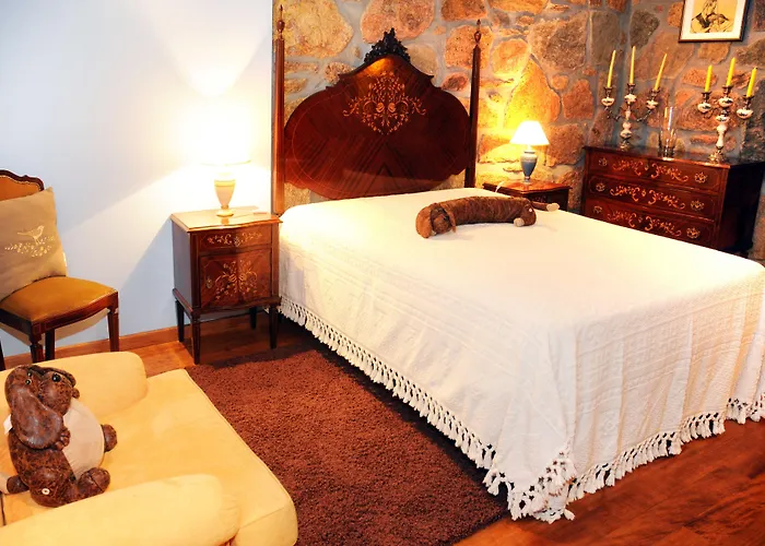 Quinta Escomoeiras Feriegård *