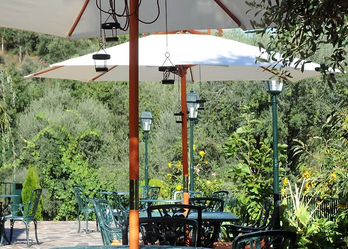 Quinta Escomoeiras *