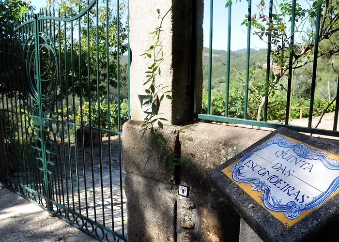 Quinta Escomoeiras *